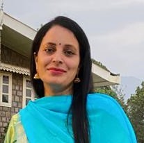 Portrait image of Dr Anita Thakur