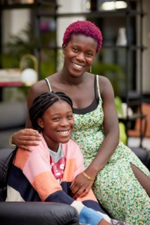 Portrait of Harriet Williams with her daugher Rose